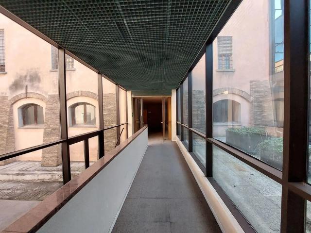 #2537849 Ampio ufficio di 600 mq in pieno centro storico in vendita - foto 4