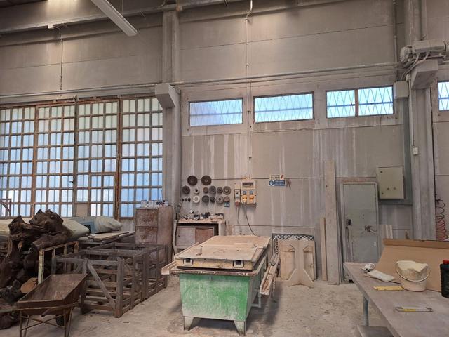 Stabilimenti produttivi in vendita
