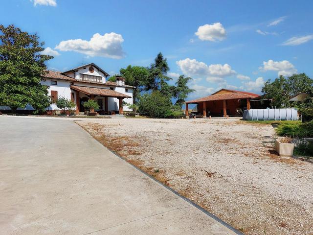 #21124 Compendio immobiliare con fabbricati e terreni ad uso vitivinicolo in vendita - foto 41