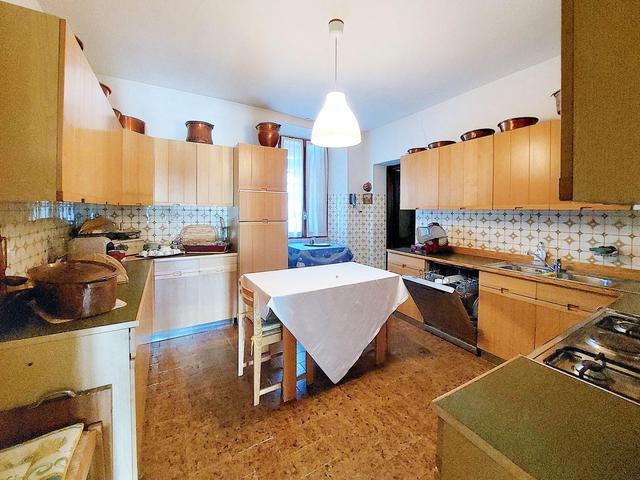 #21124 Compendio immobiliare con fabbricati e terreni ad uso vitivinicolo in vendita - foto 2