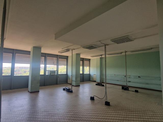 Edifici direzionali in vendita