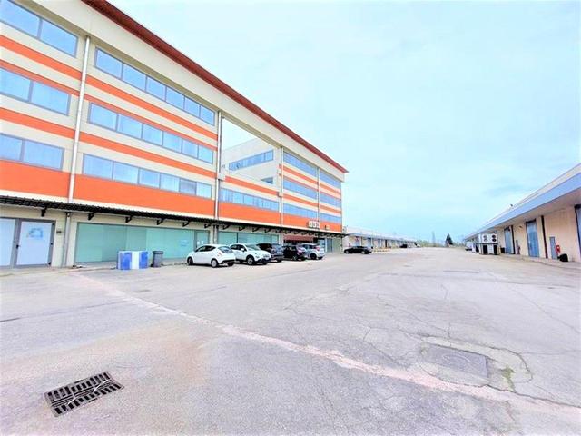 #15879 Porzione di fabbricato commerciale in vendita - foto 16