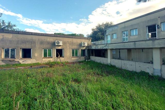 #24843 Struttura direzionale con terrazzi e cortile in vendita - foto 15