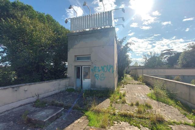 #24843 Struttura direzionale con terrazzi e cortile in vendita - foto 5