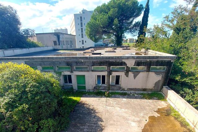 #24843 Struttura direzionale con terrazzi e cortile in vendita - foto 10