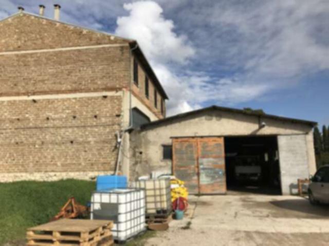Palazzi in vendita