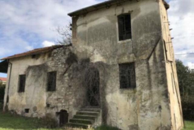 Palazzi in vendita