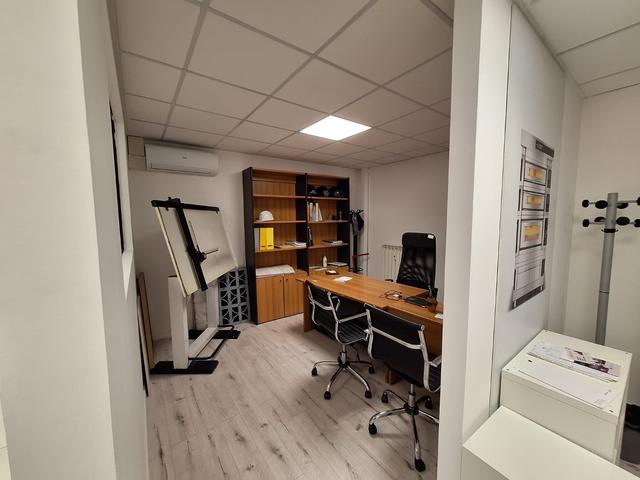 #2537469 Negozio al piano terra con soppalco in vendita - foto 8