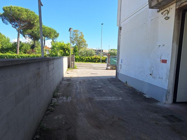 #2639525 Capannone con uffici e corte in vendita - foto 21