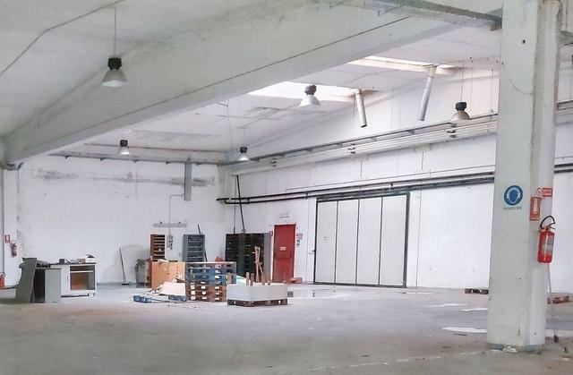 Stabilimenti produttivi in vendita