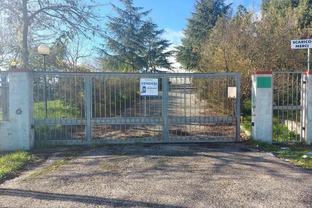 Stabilimenti produttivi in vendita