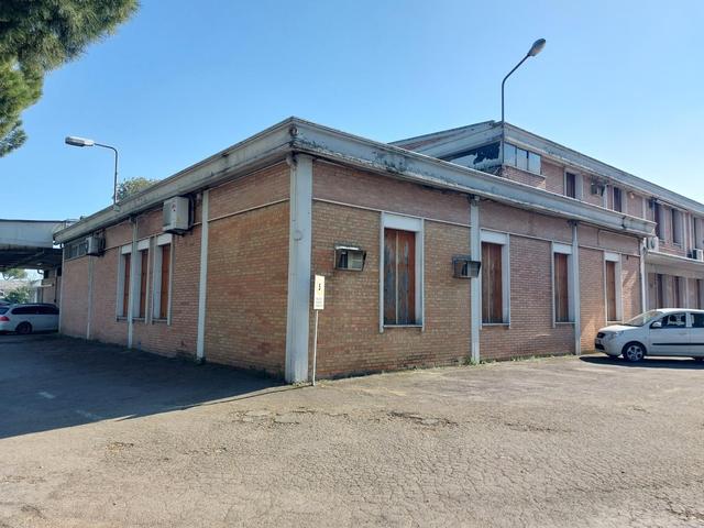 #25791 Porzione di capannone con pertinenze e abitazione in vendita - foto 16