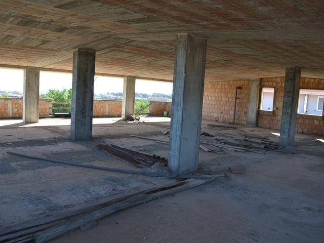 Negozi in vendita