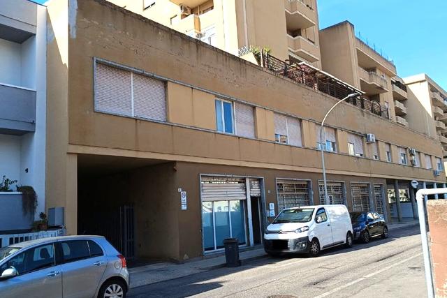 Grandi dimensioni in vendita