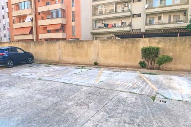 Grandi dimensioni in vendita
