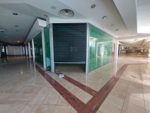 Complessi commerciali in vendita
