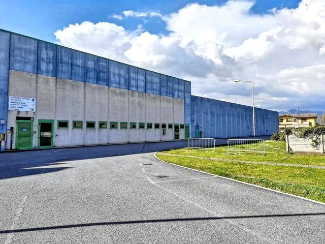 Stabilimenti produttivi in vendita