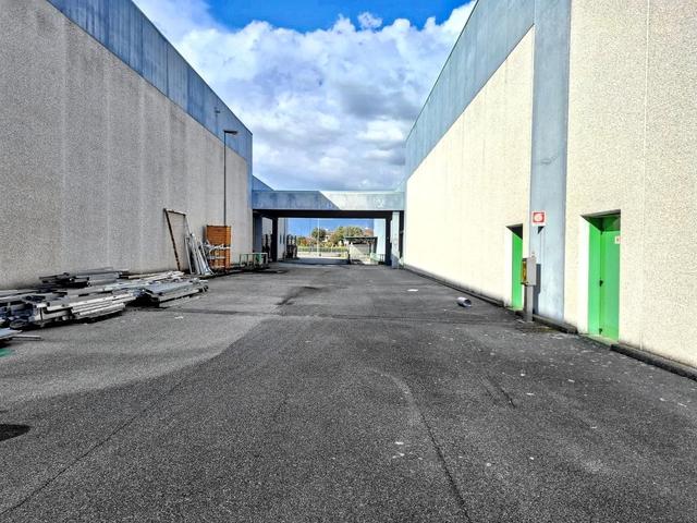 Stabilimenti produttivi in vendita