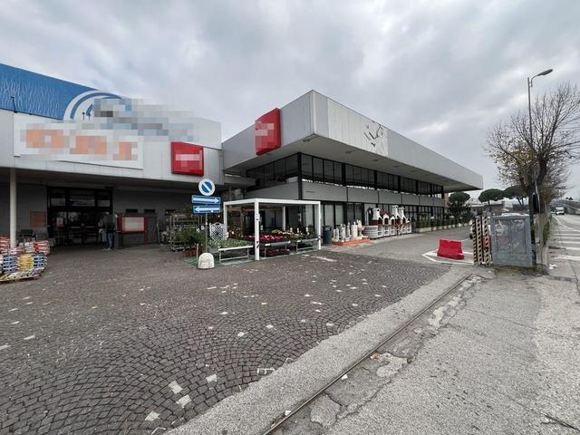 Edifici direzionali in vendita
