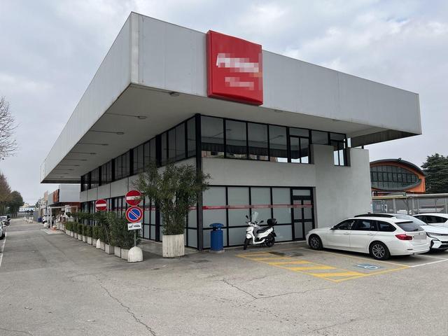 Edifici direzionali in vendita