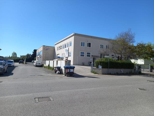 #23736 Uffici a Rosignano Marittimo in vendita - foto 1