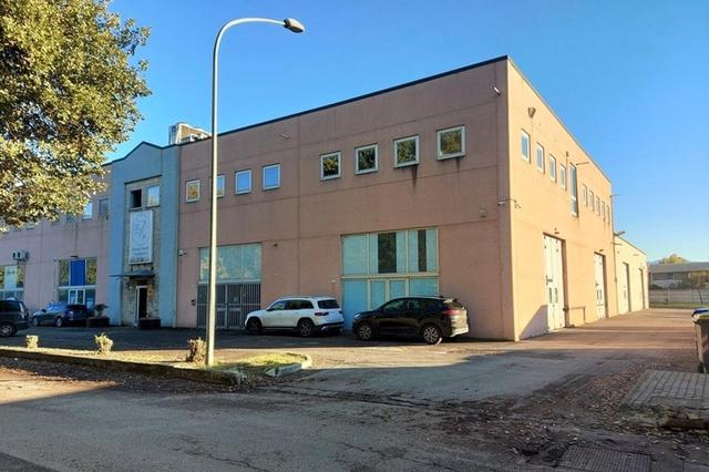 Edifici direzionali in vendita
