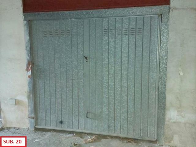 Garage in vendita