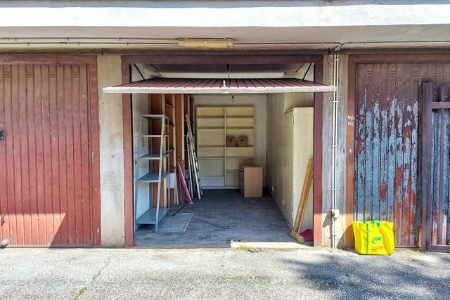 Garage in vendita