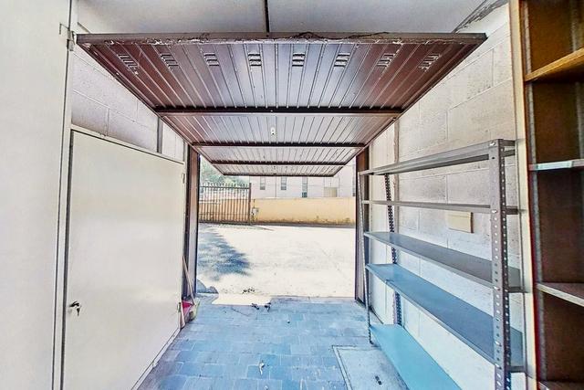 Garage in vendita