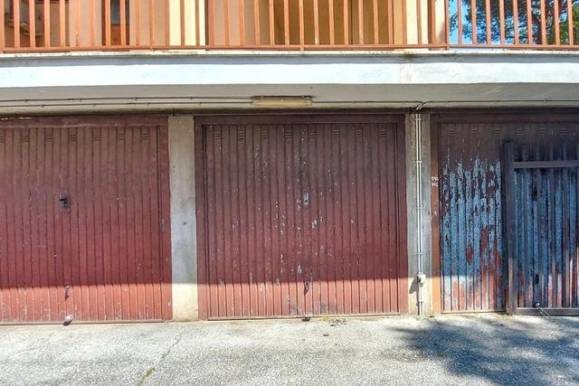Garage in vendita