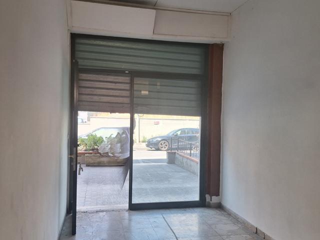 Negozi in vendita