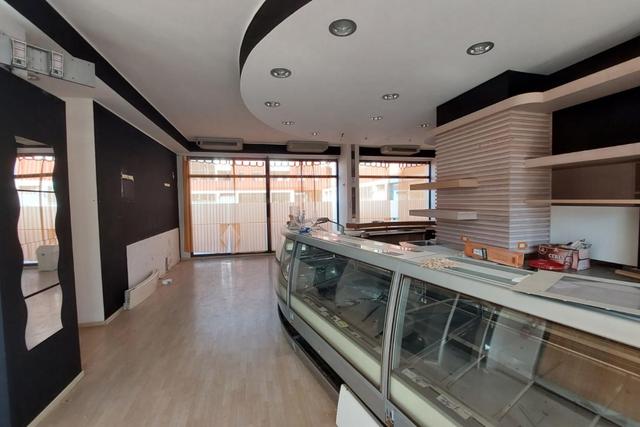 #25740 Locale commerciale con magazzino, cantina e garage in vendita - foto 14