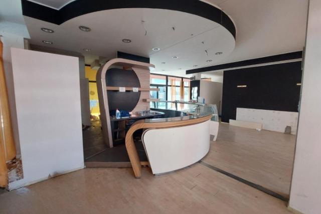#25740 Locale commerciale con magazzino, cantina e garage in vendita - foto 12