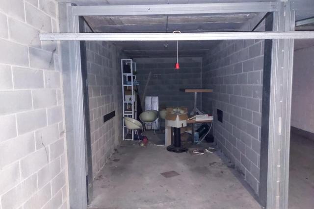 #25740 Locale commerciale con magazzino, cantina e garage in vendita - foto 1