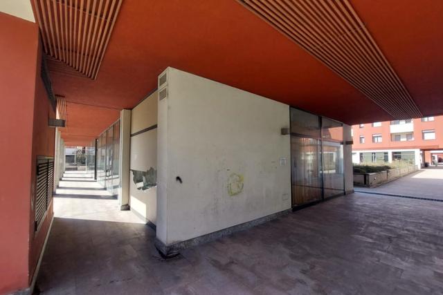 #25740 Locale commerciale con magazzino, cantina e garage in vendita - foto 7