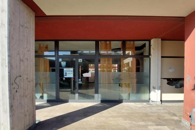 #25740 Locale commerciale con magazzino, cantina e garage in vendita - foto 6