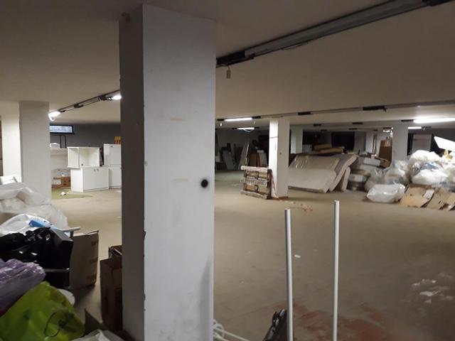 Complessi commerciali in vendita