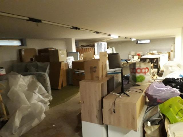 Complessi commerciali in vendita