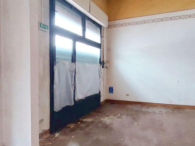 #21596 Negozio in zona centrale in vendita - foto 3