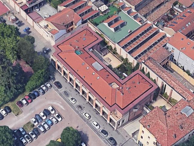 Negozi in vendita