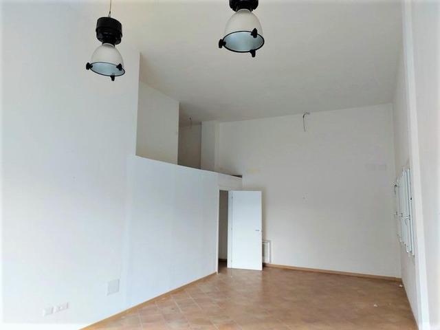 #14715 Negozio con autorimessa in vendita - foto 10
