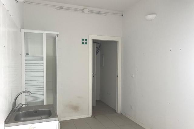#24717 Locale commerciale al piano terra in vendita - foto 4