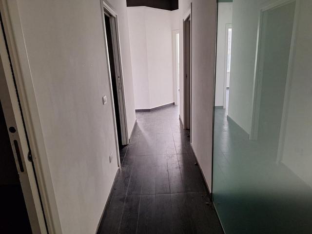 Negozi in vendita