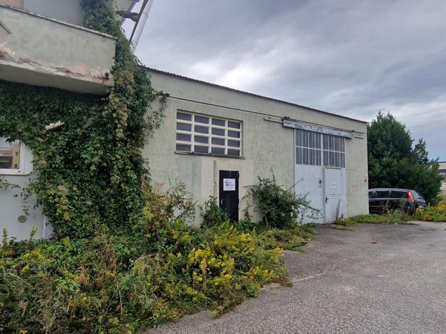 #2537341 capannone con uffici in vendita - foto 3