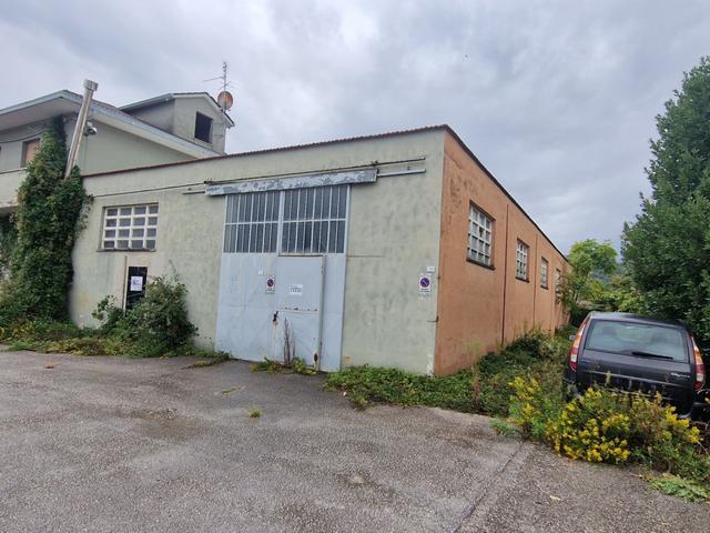 #2537341 capannone con uffici in vendita - foto 1