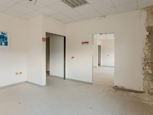 #2537508 Capannone Industriale con Ufﬁci in vendita - foto 15