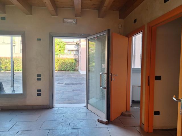 #2537177 Negozio in complesso residenziale in vendita - foto 5