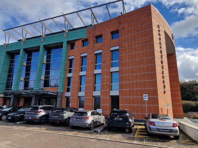 Complessi commerciali in vendita