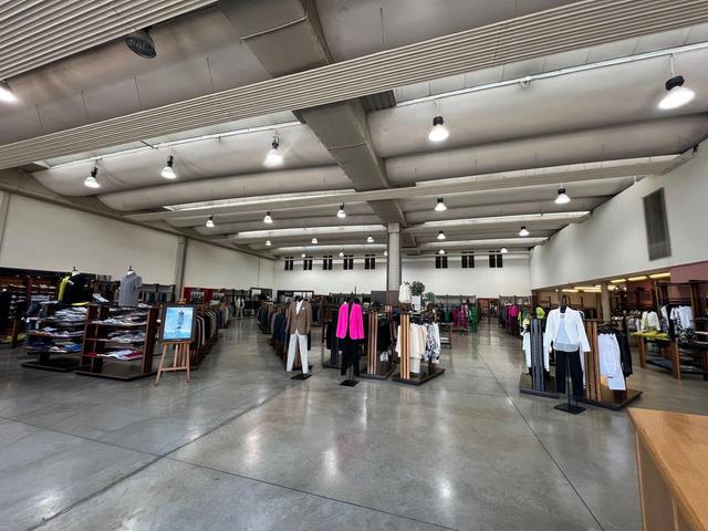Complessi commerciali in vendita