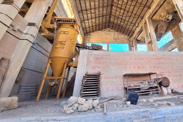 #24600 Edificio industriale con terreno di pertinenza in vendita - foto 7